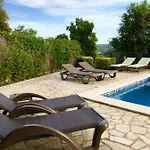 Zara Villa *